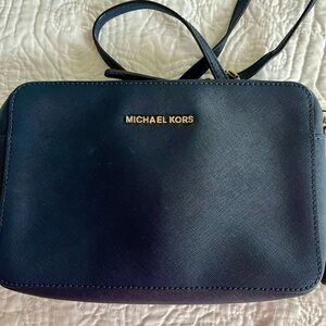 Michael Kors Navy Jet Set Crossbody